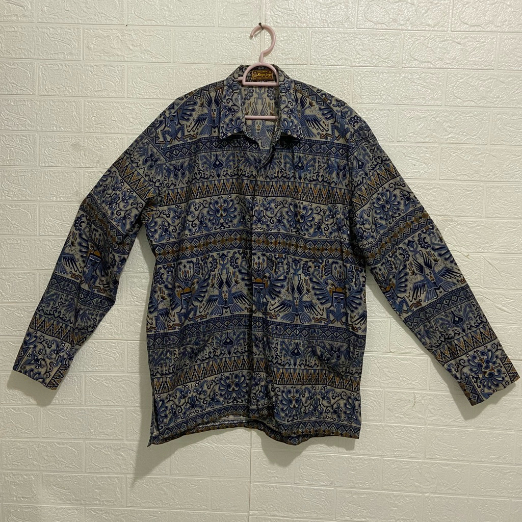 PRELOVED BATIK HALUS SOLO KARYA JAYA ORI KEMEJA (Size XL) (LD=120cm x Pj=75cm)