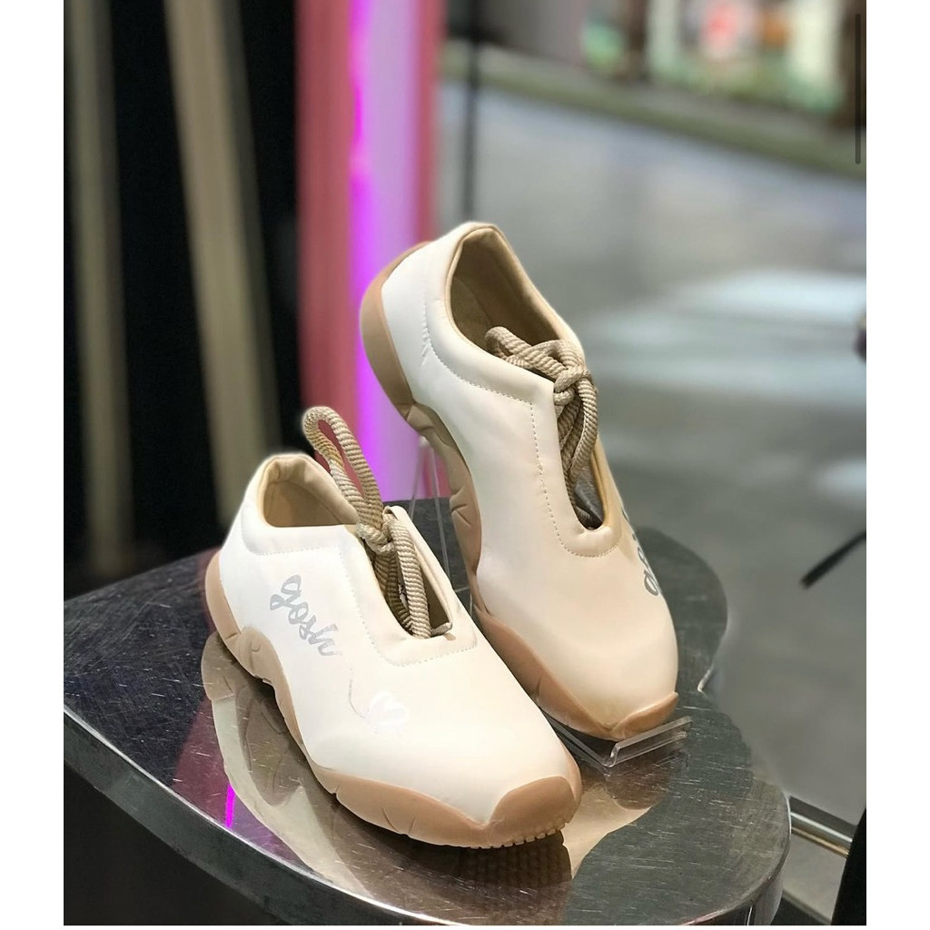 SEPATU GOSH ART 598 FREE PAPERBAG