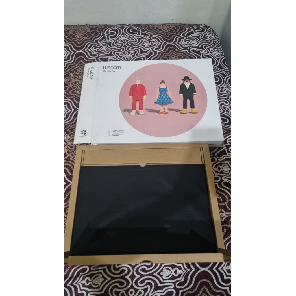 Wacom Cintiq Pro 16 Drawing Tablet Preloved