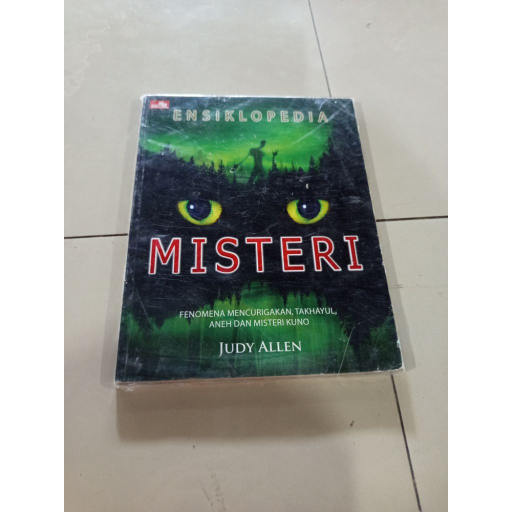 buku original + ensiklopedi misteri oleh Judy allen