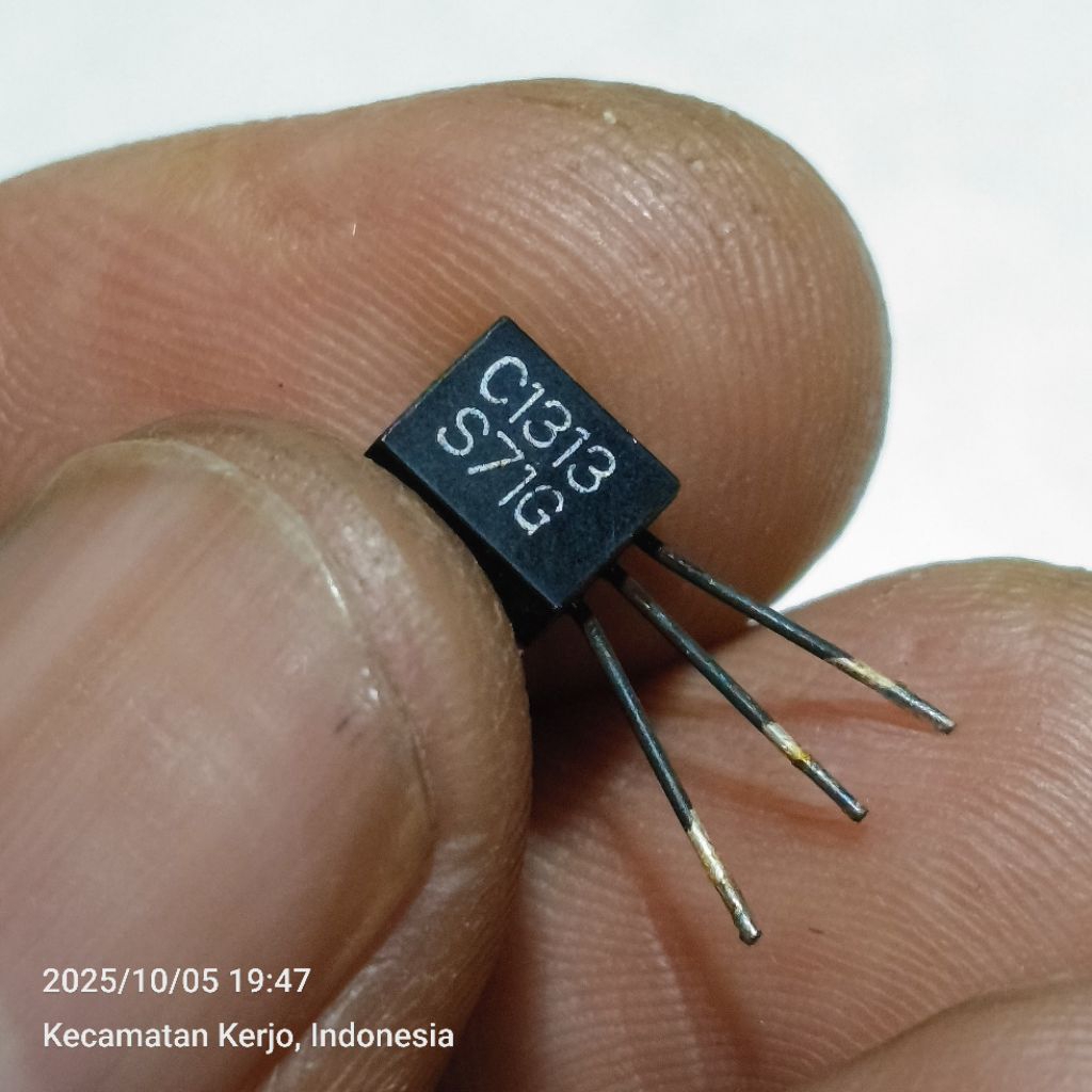 transistor C1313 NPN original cabutan amplifier Sansui AU-7900