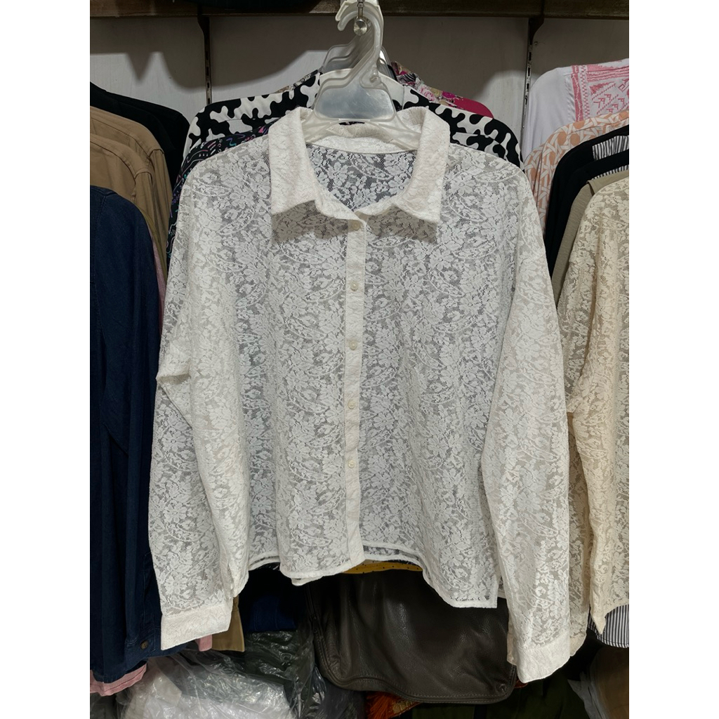 Kemeja Brokat Wanita Modern (Putih)