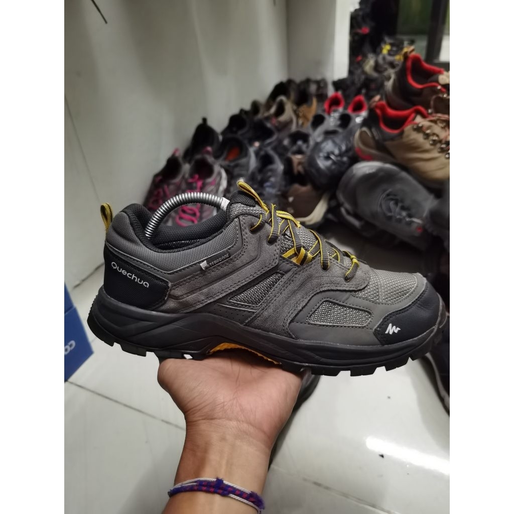 Sepatu Hiking Gunung Trail Run Quechua Size 42