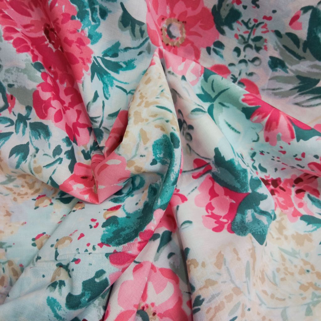 KAIN KATUN PARIS PREMIUM GARMENT MOTIF BUNGA MERAH PAYA