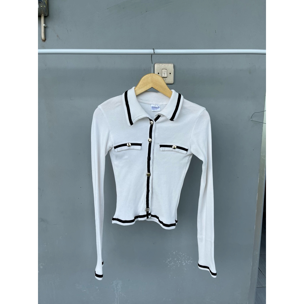 (PRELOVED) Cardigan Crop LUELLA Putih