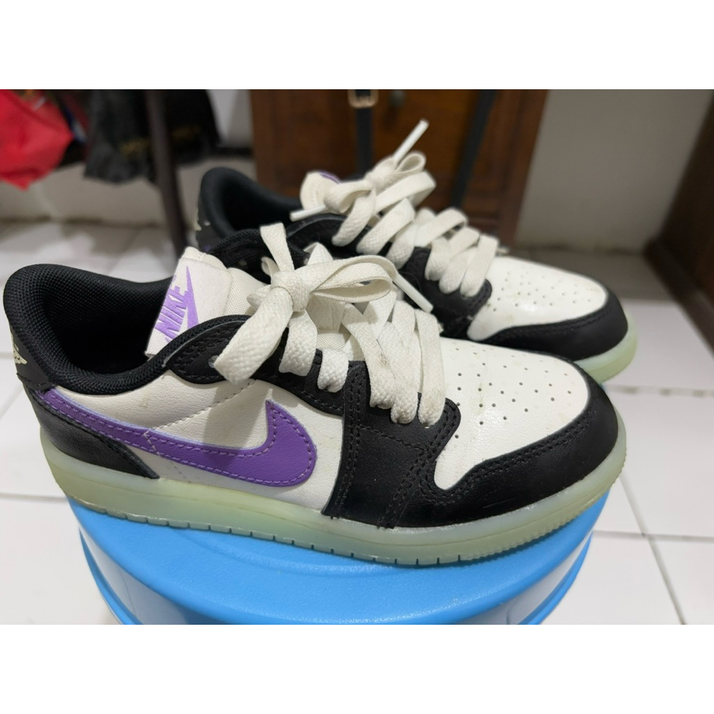 Preloved Nike Air Jordan Low Glow in The Dark Kids