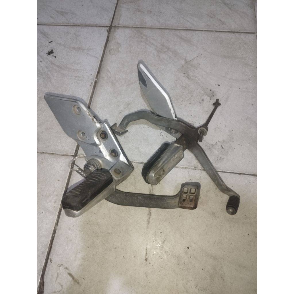 Pushstep Depan Footstep Depan Yamaha Vixion Original Copotan