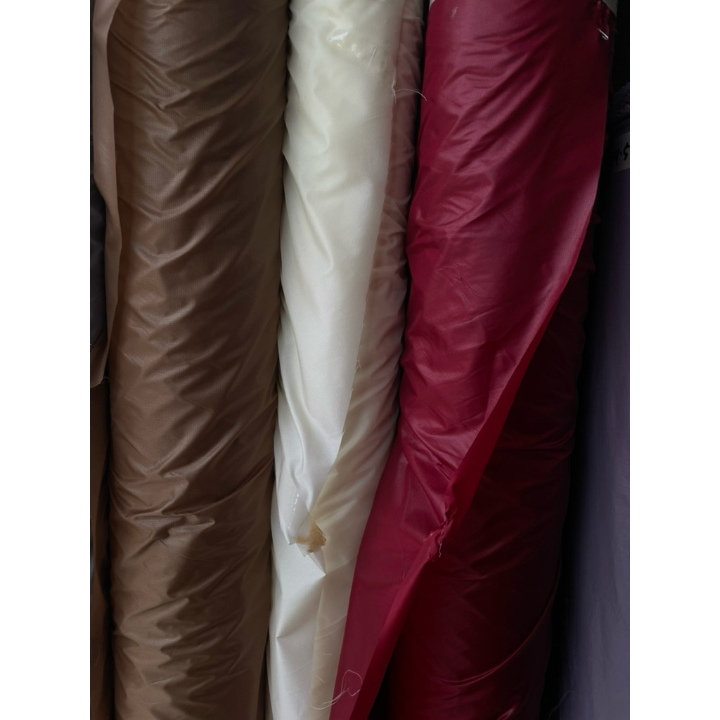 kain parasut ripstok wp / waterproof nilon untuk jaket, jaket raning / outdoor , jas hujan, tenda dl