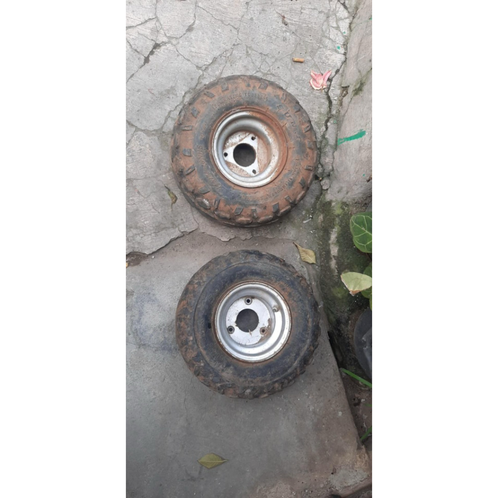 Velg roda kecil ATV