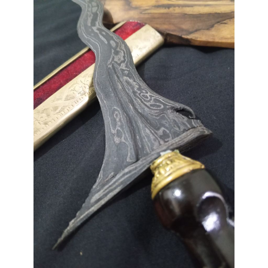 Keris Sengkelat Madiun