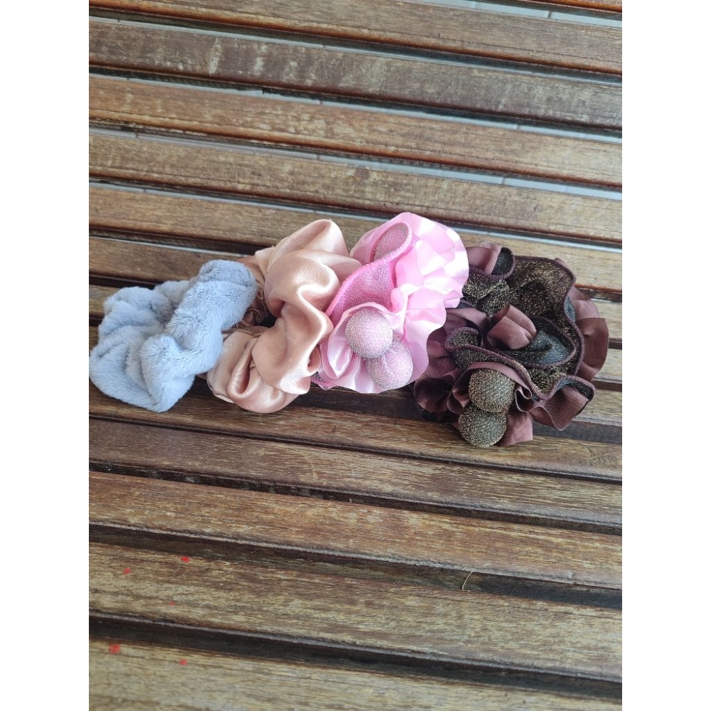 Preloved Scrunchie
