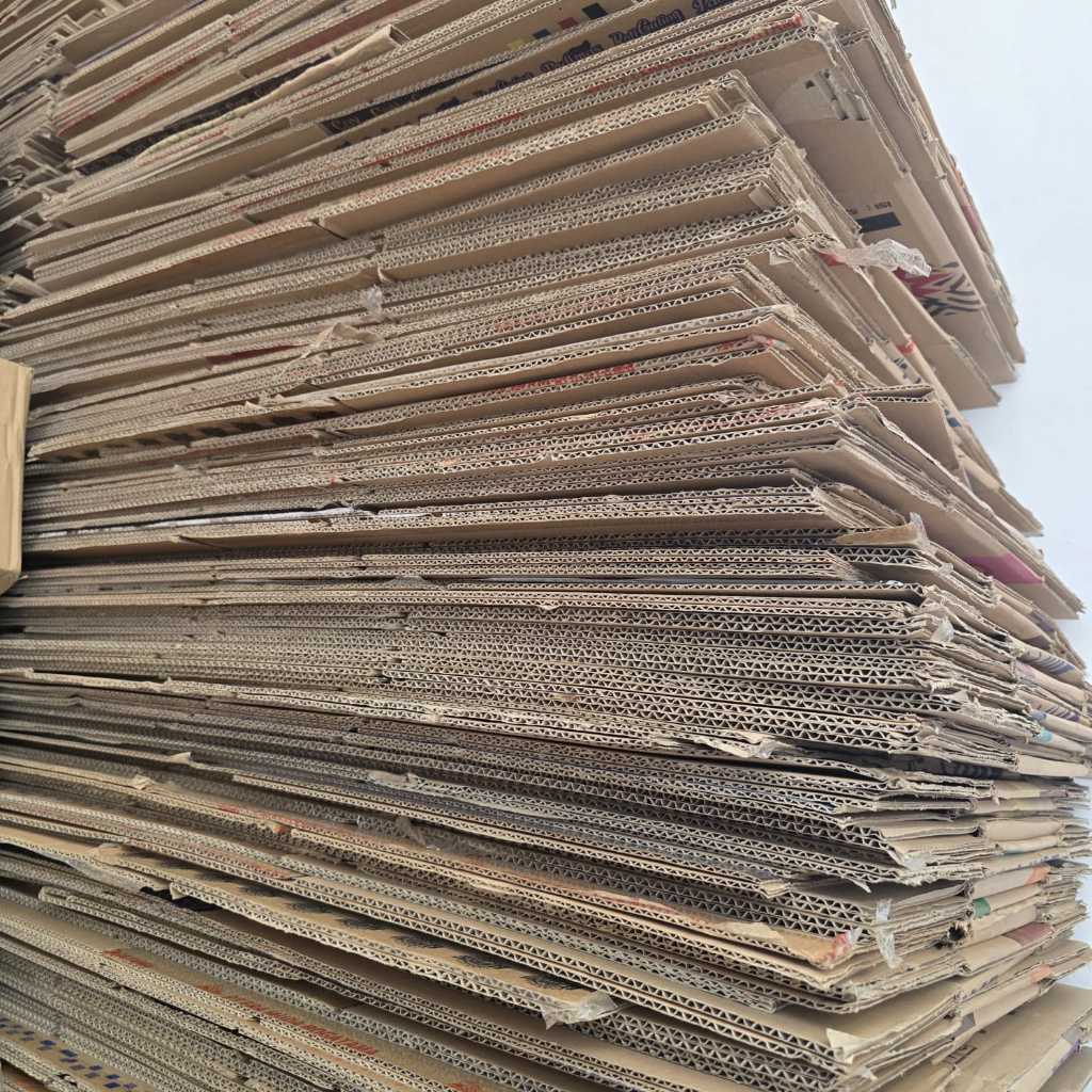 KARDUS PACKING / BOX PACKING KARDUS BEKAS BAHAN TEBAL