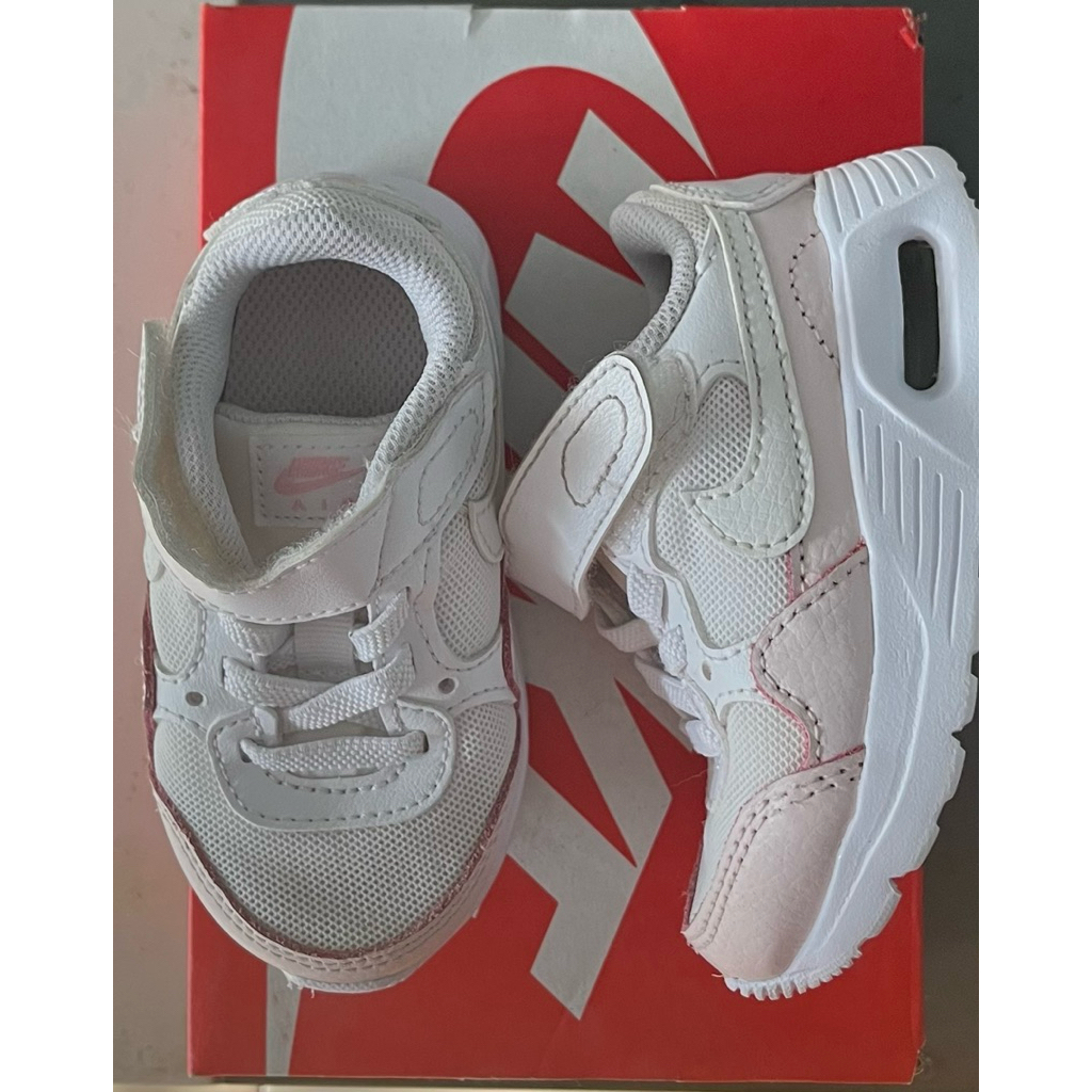 preloved sepatu Putih Nike