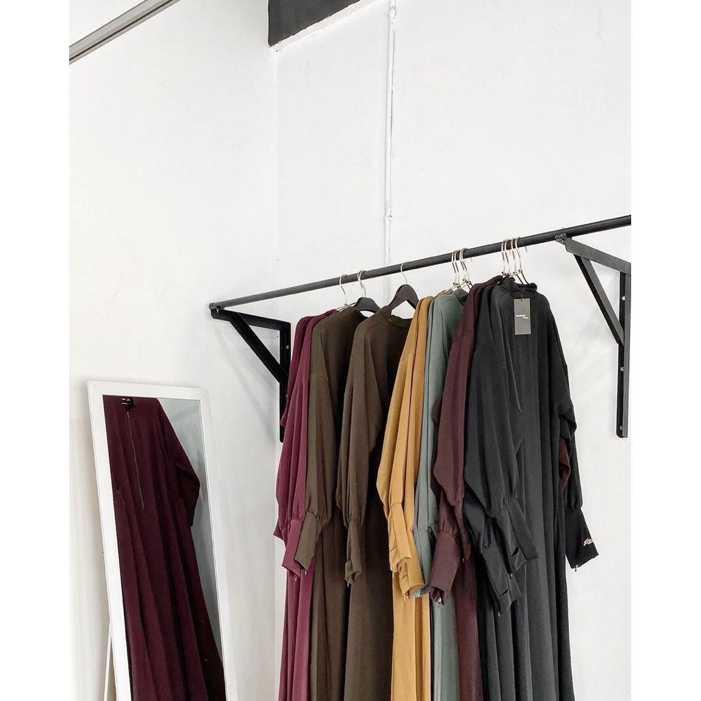 Preloved Ajman Black Mina by Abaya Malikah VVGC size XXL edisi 2022