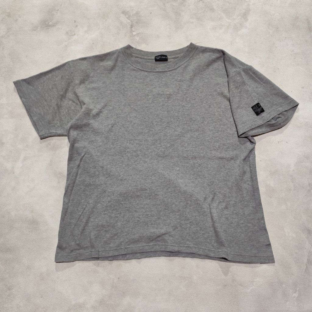 Baju kaos pria mcm patch abu