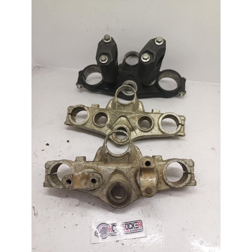 segitiga atas kawasaki klx150 bf dtracker ori segitiga klx original