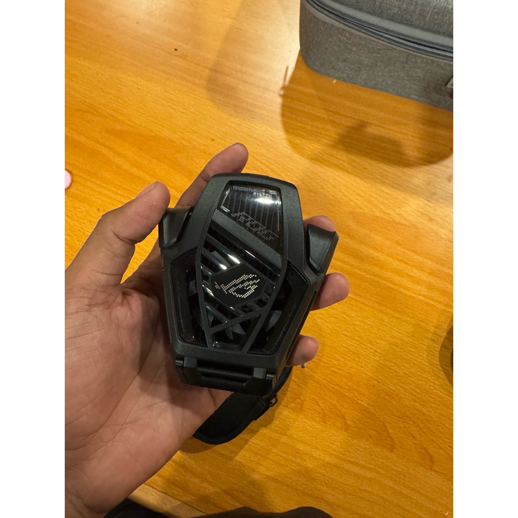Aero Active Cooler Asus ROG 2025
