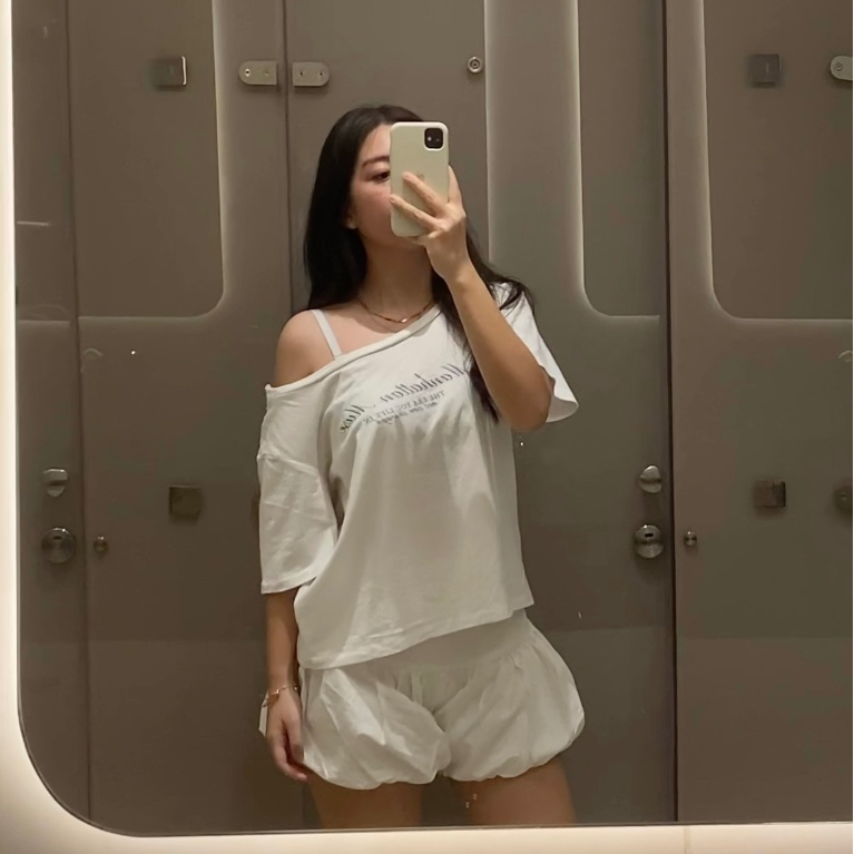 Lyon Set (Lyon Leopard Skort & Lyon Off Shoulder T Shirt) | After First | Atasan Wanita All Size Kao