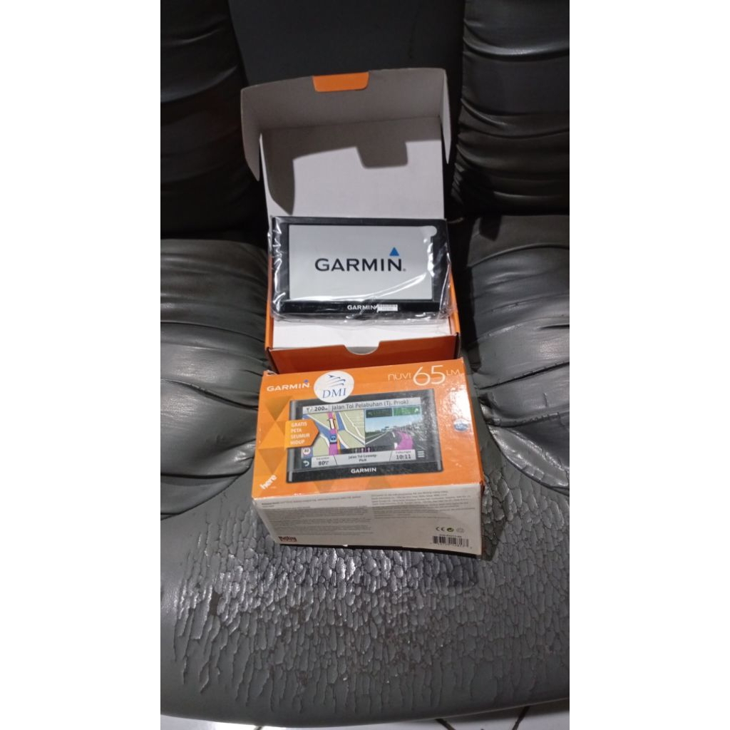 GPS Map Garmin Nuvi 65 LM Mobil Motor Peta Digital 65LM Pelacak