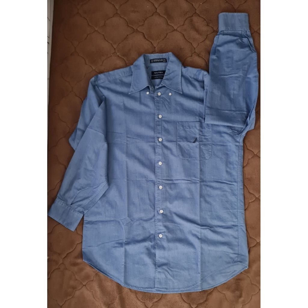Kemeja Nautica