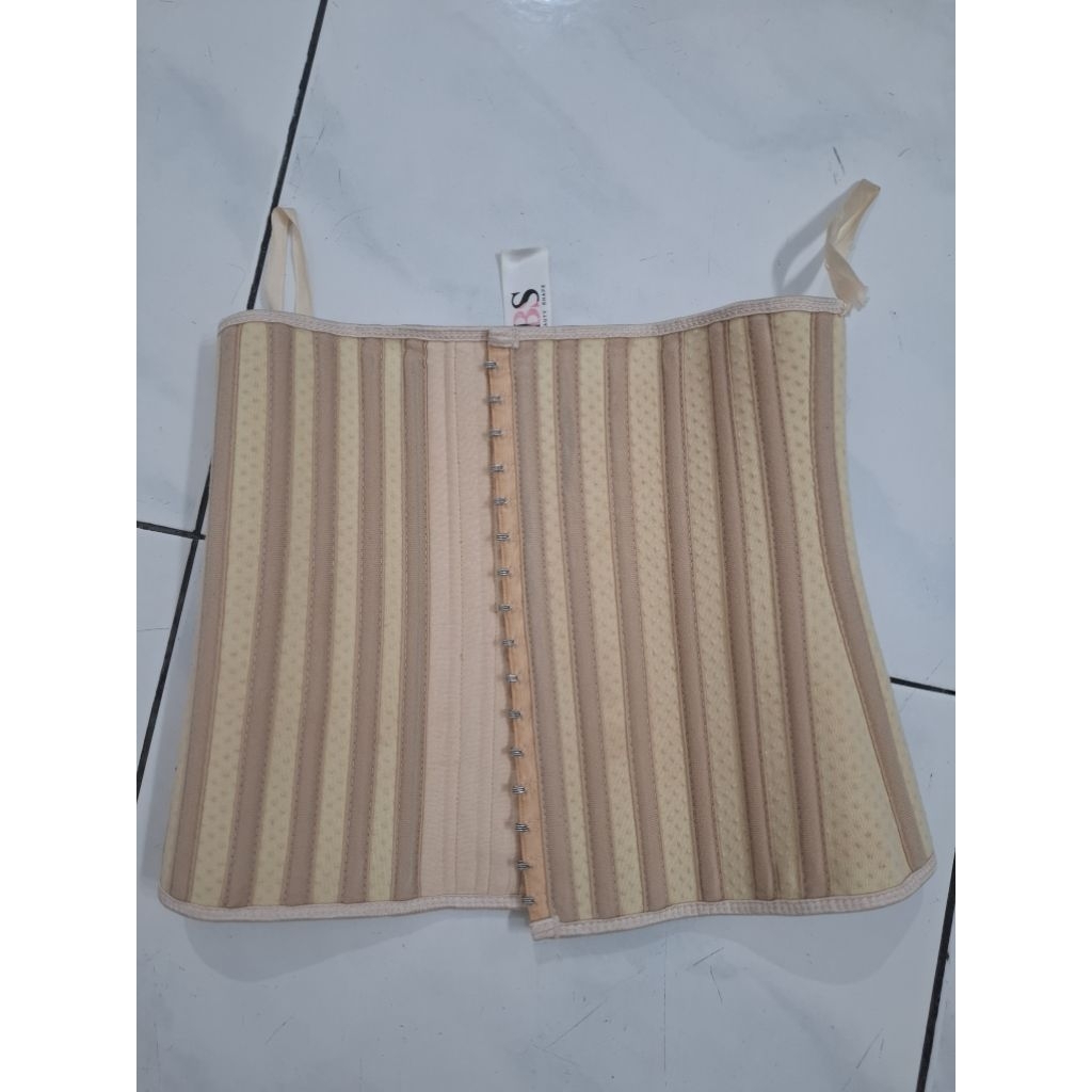 korset beauty shape preloved 25 bone size S