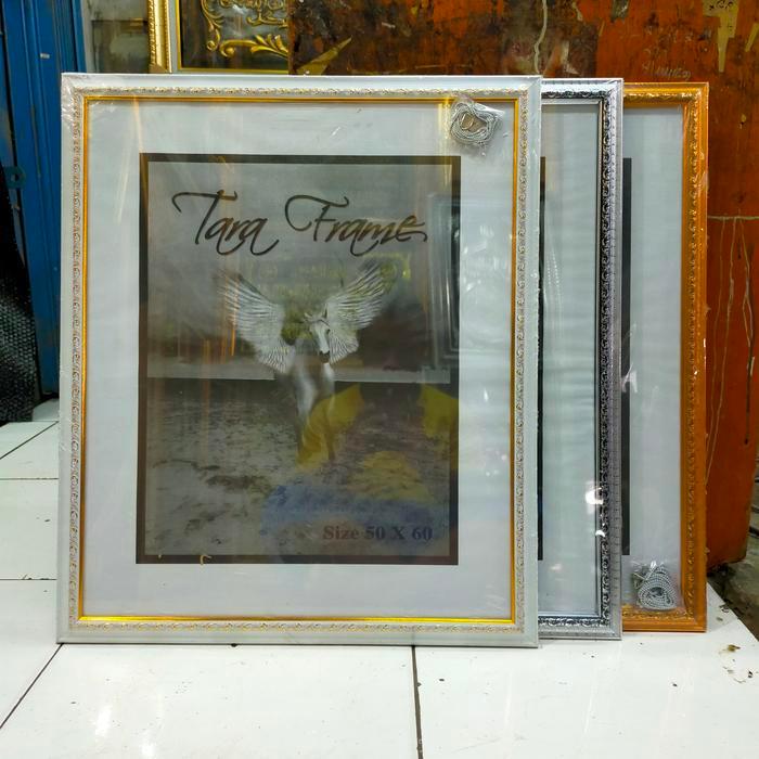 Bingkai Foto Ukir 20R 50X60Cm