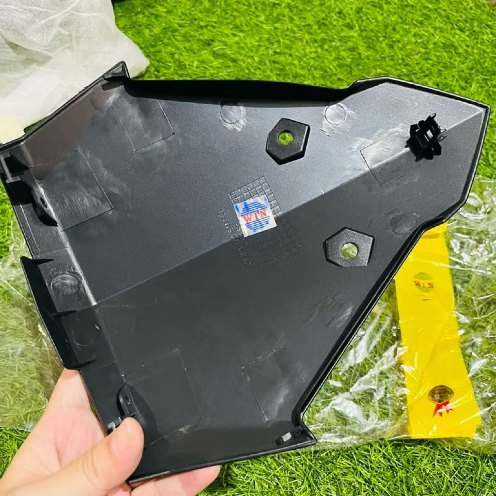 PANEL DEPAN BAGIAN BAWAH VARIO 150