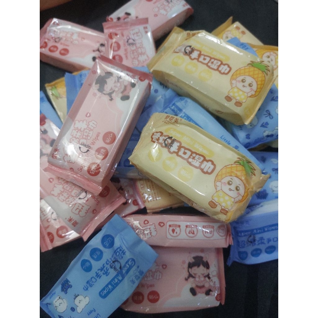 Tissue basah mini, tissue traveling, mini wet tissue, tisue basah, tisue traveling, tisu basah. Tisu