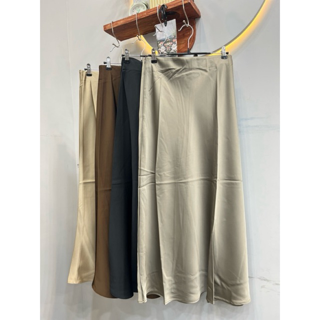 ROK SATIN SILK PREMIUM