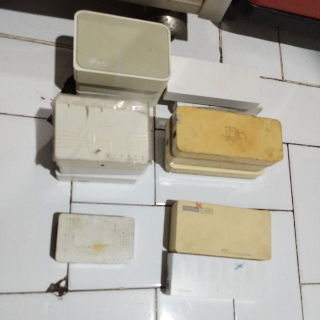 Swich Hub 5 port, 8 port, 16 port berbagai merk