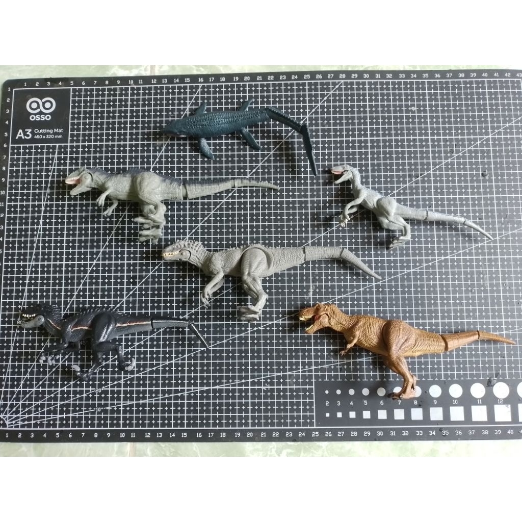 Takara Tomy Ania Jurassic World Figures