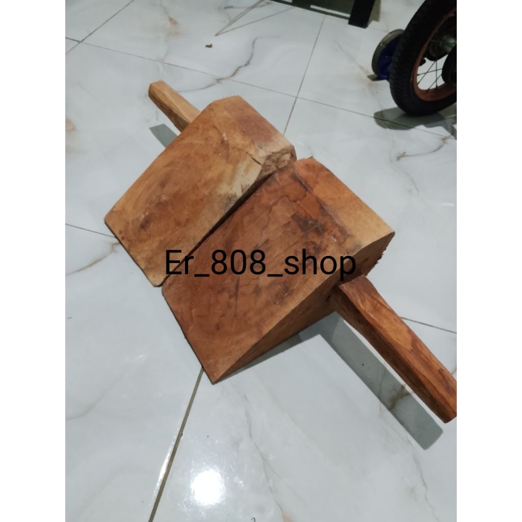 ganjal ban mobil ukuran sedang carry avanza