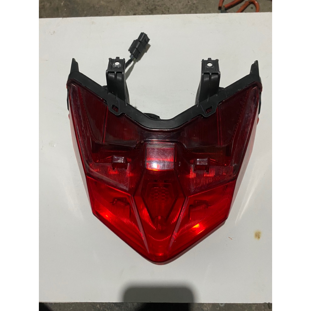 lampu belakang vario 125 led new