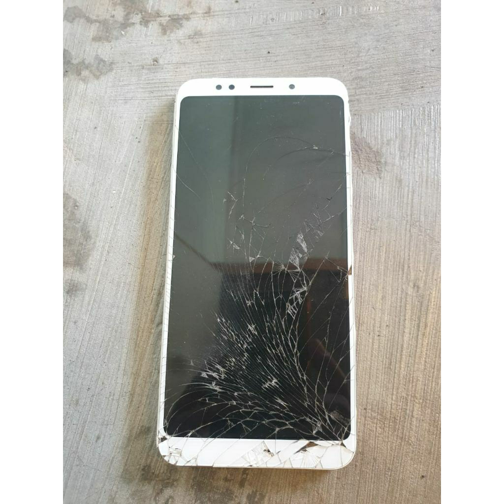 Xiaomi Redmi 5+ 4G Ram 4/64Gb Bahan mati perawan