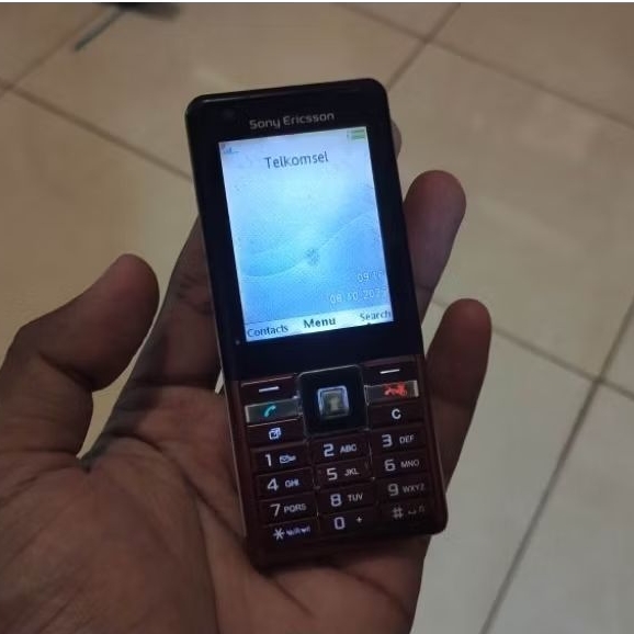 Sony Ericsson J105 Naite