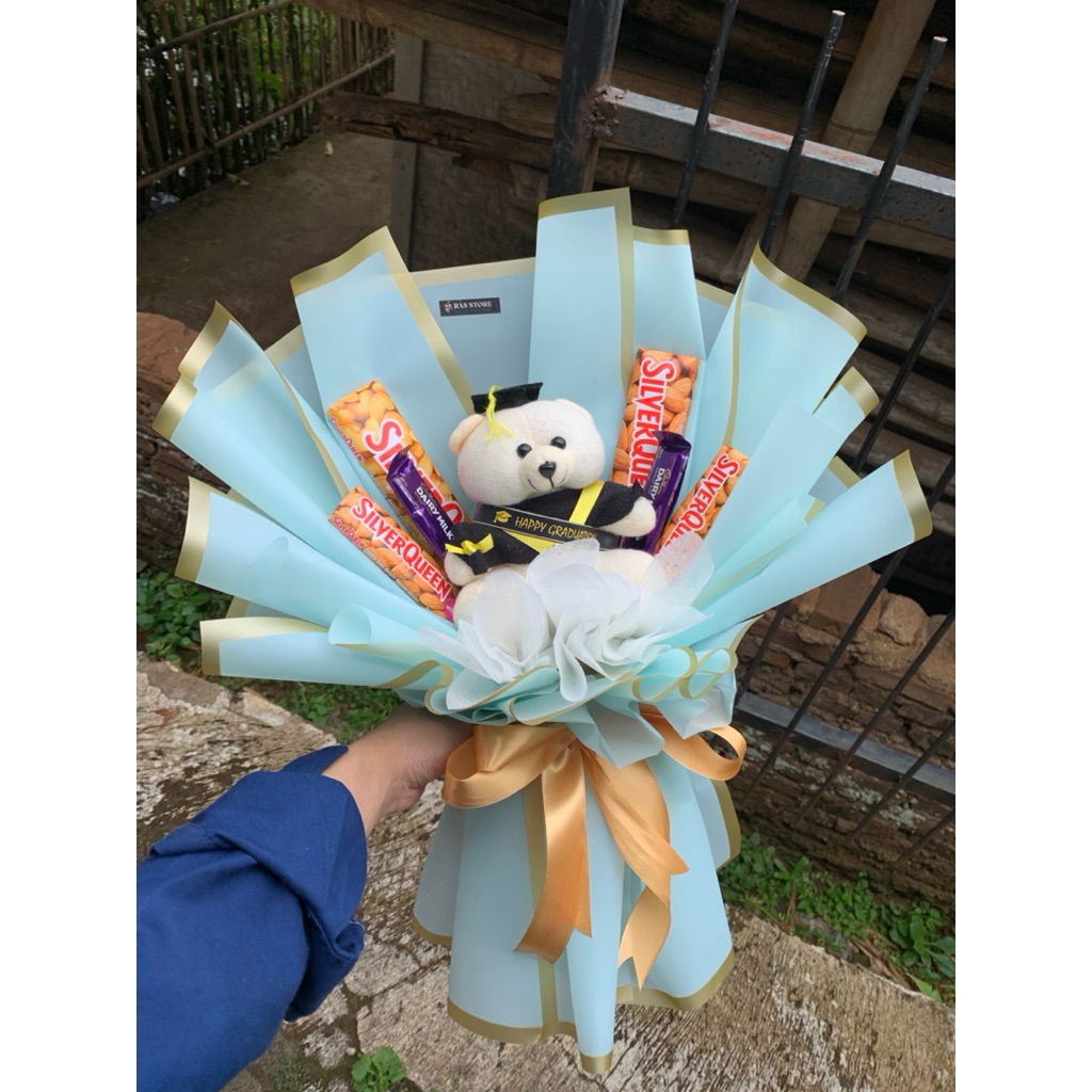 Buket Wisuda Termurah Bandung | Buket Coklat Silverqueen | Buket Boneka Wisuda | Buket Terlaris | Bu