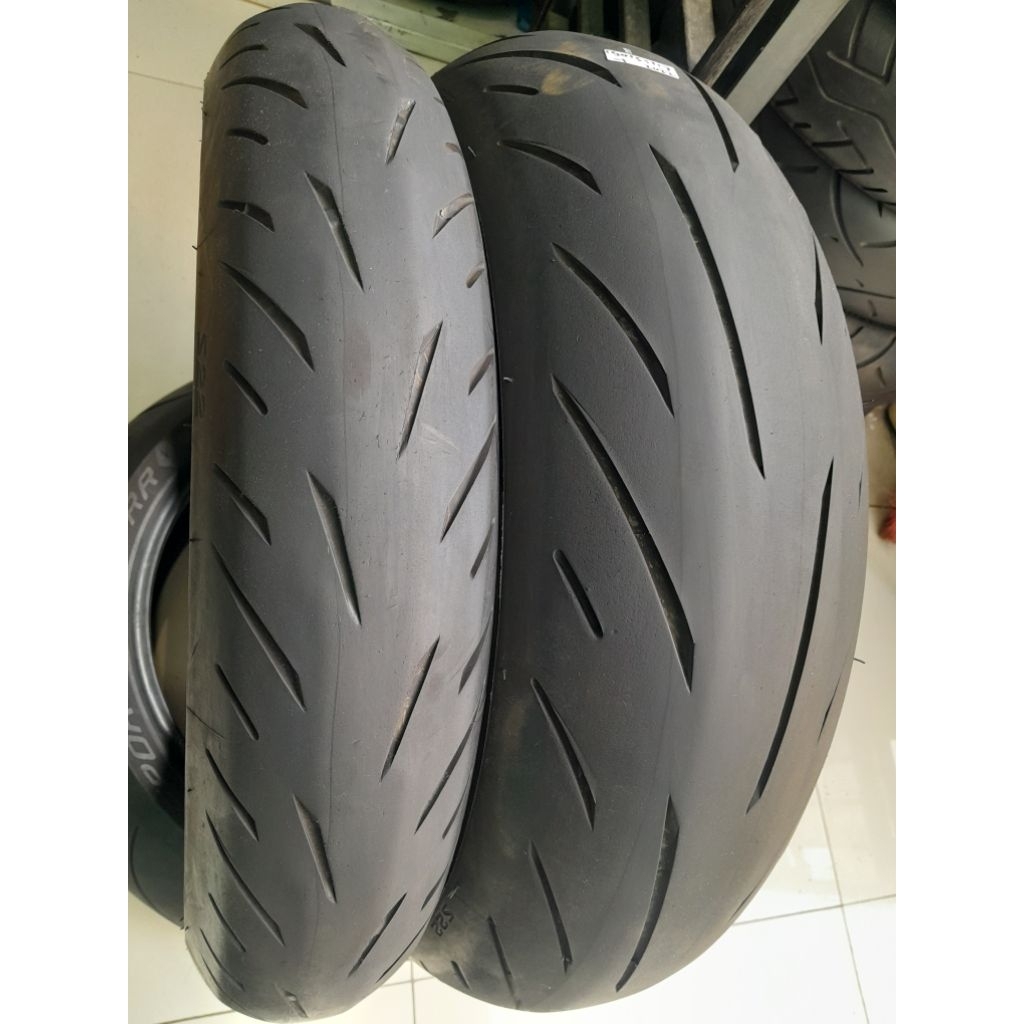 Battlax s22...120/70+190/55-17