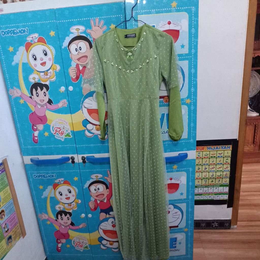 dress kondangan,wisuda,lamaran,lebaran wanita hijau sage preloved