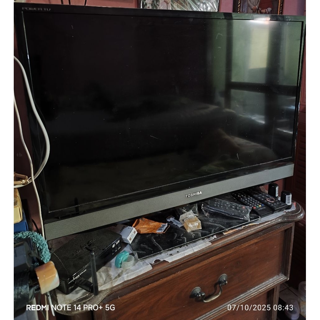 TV LED TOSHIBA 24 INCH 29 INCH BEKAS