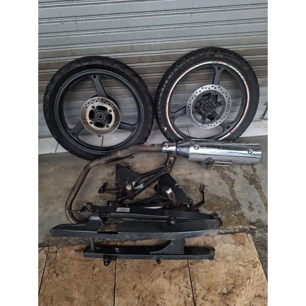 velg original tiger revo