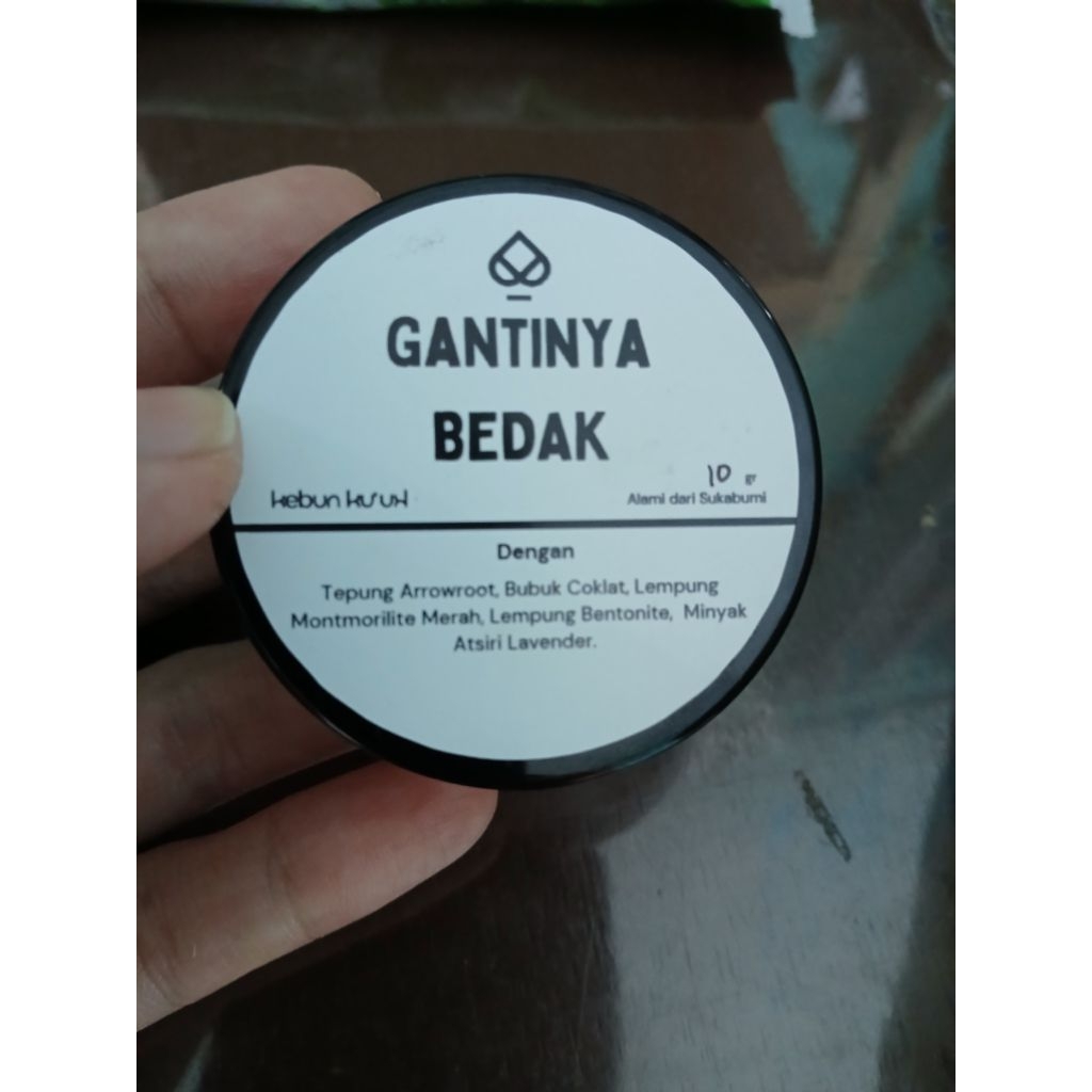 preloved bedak alami Kebun Kuuk Gantinya Bedak dan spons bedak