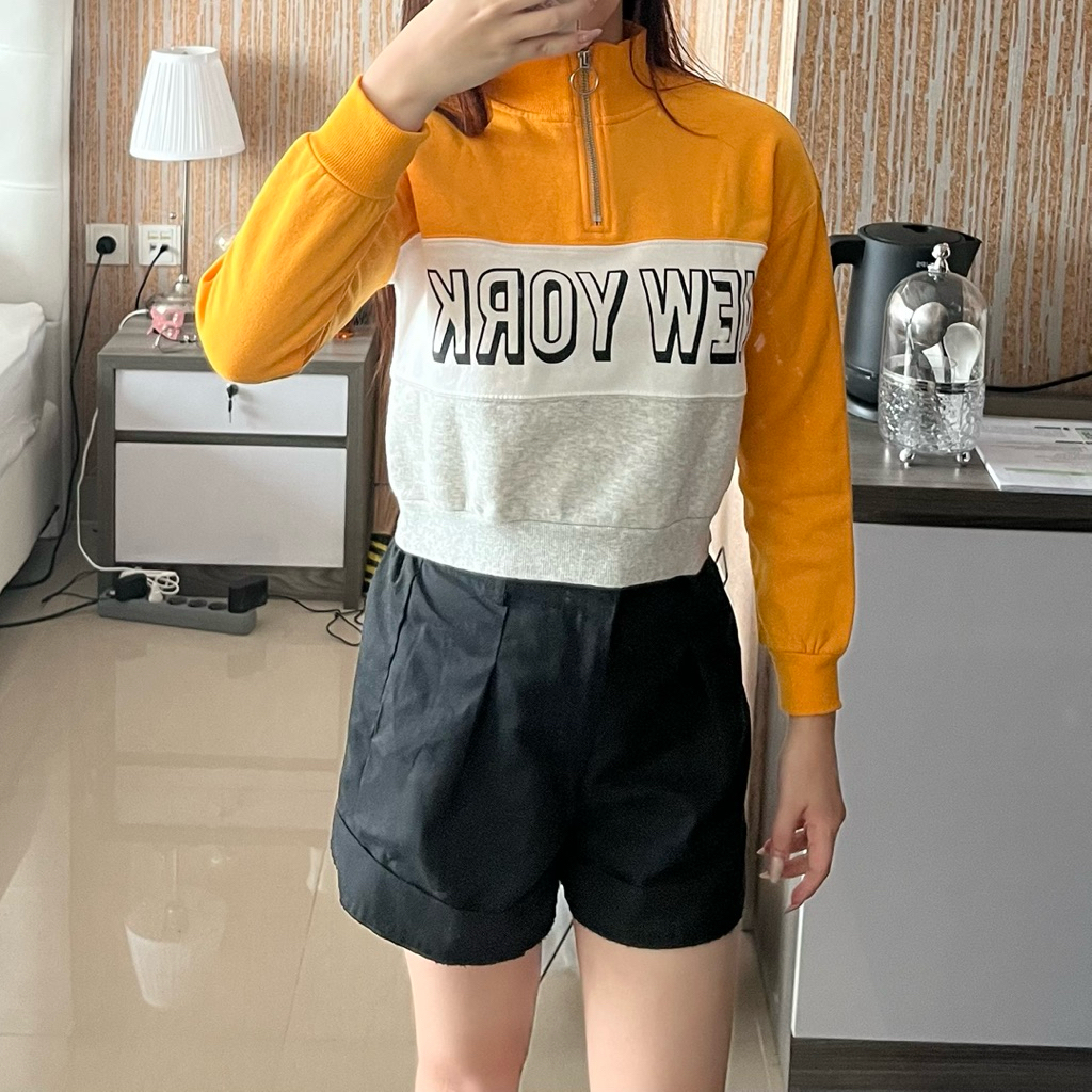 H&M new york crop top sweater in yellow