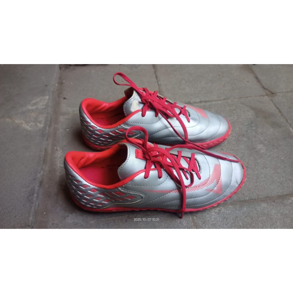 sepatu futsal anak Ardiles 36 second