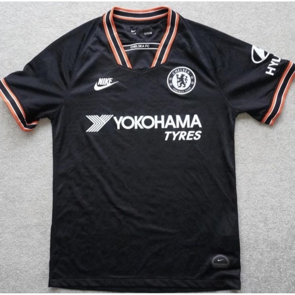 Jersey Chelsea FC Third Kit Hitam Oranye 2018/2019 (