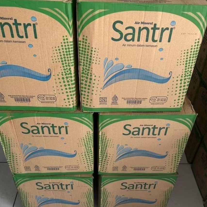 Santri Air Mineral 1500 ml 1 Kardus
