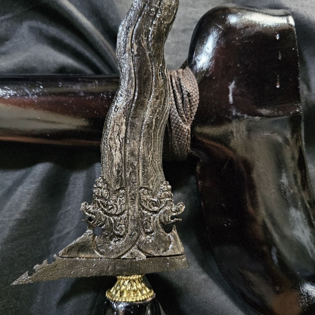 Keris Nogo Temanten Luk 13 Pamor Ngulit Semangka