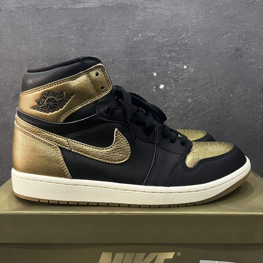 AJ 1 H1gh 0G BL4ck Met4LL1c G0Ld