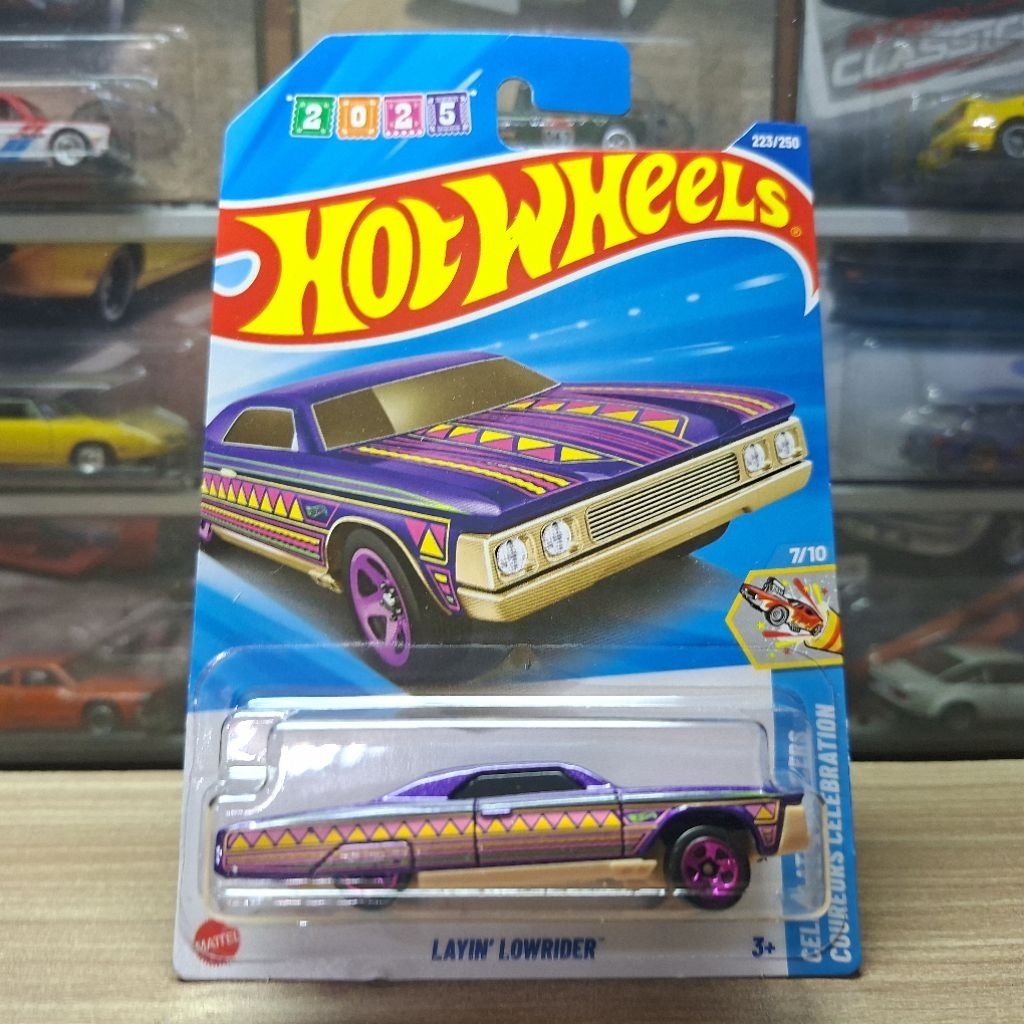 Hot Wheels Layin Lowrider Purple M 2025 - Hotwheels Original - Mainan Anak