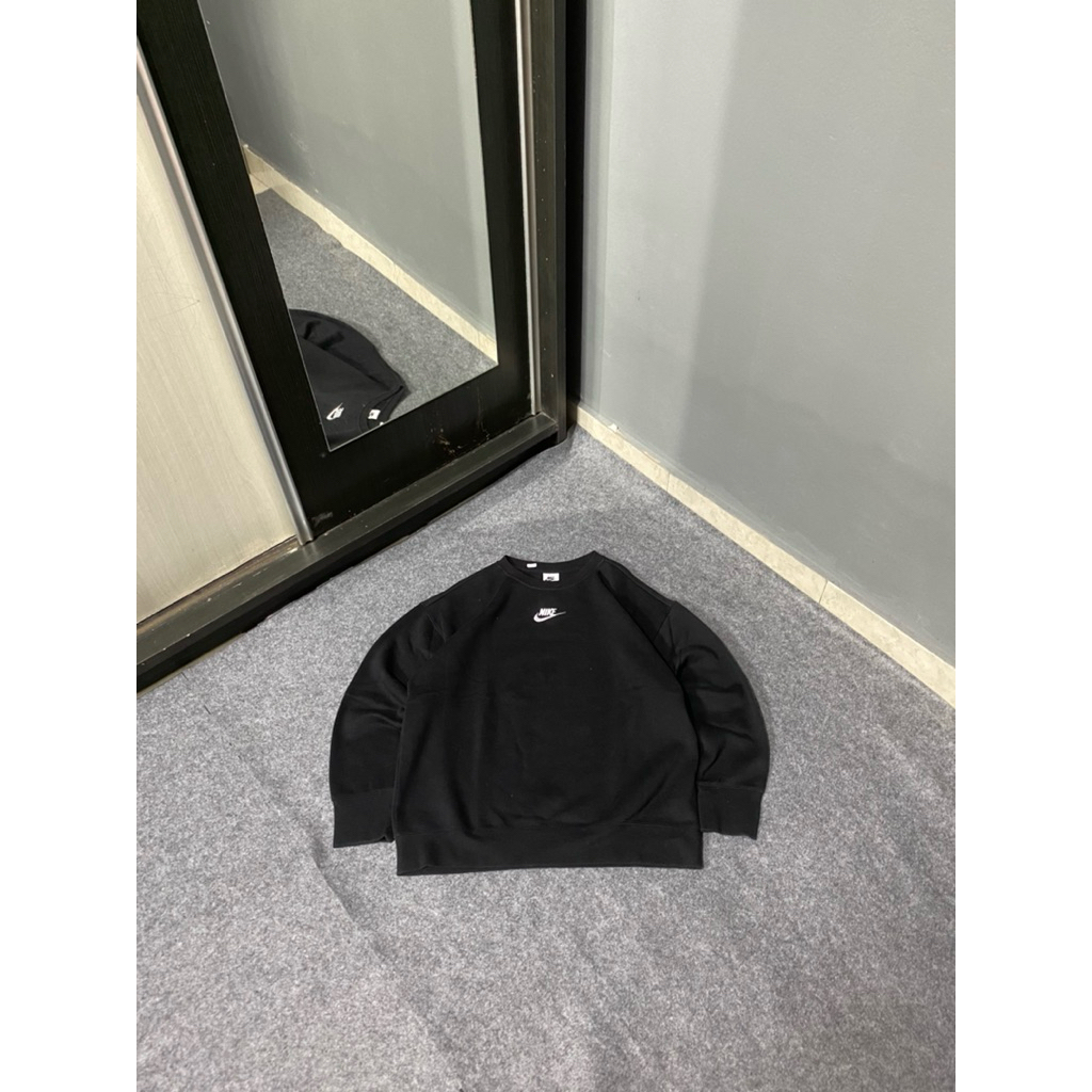 nike center crewneck