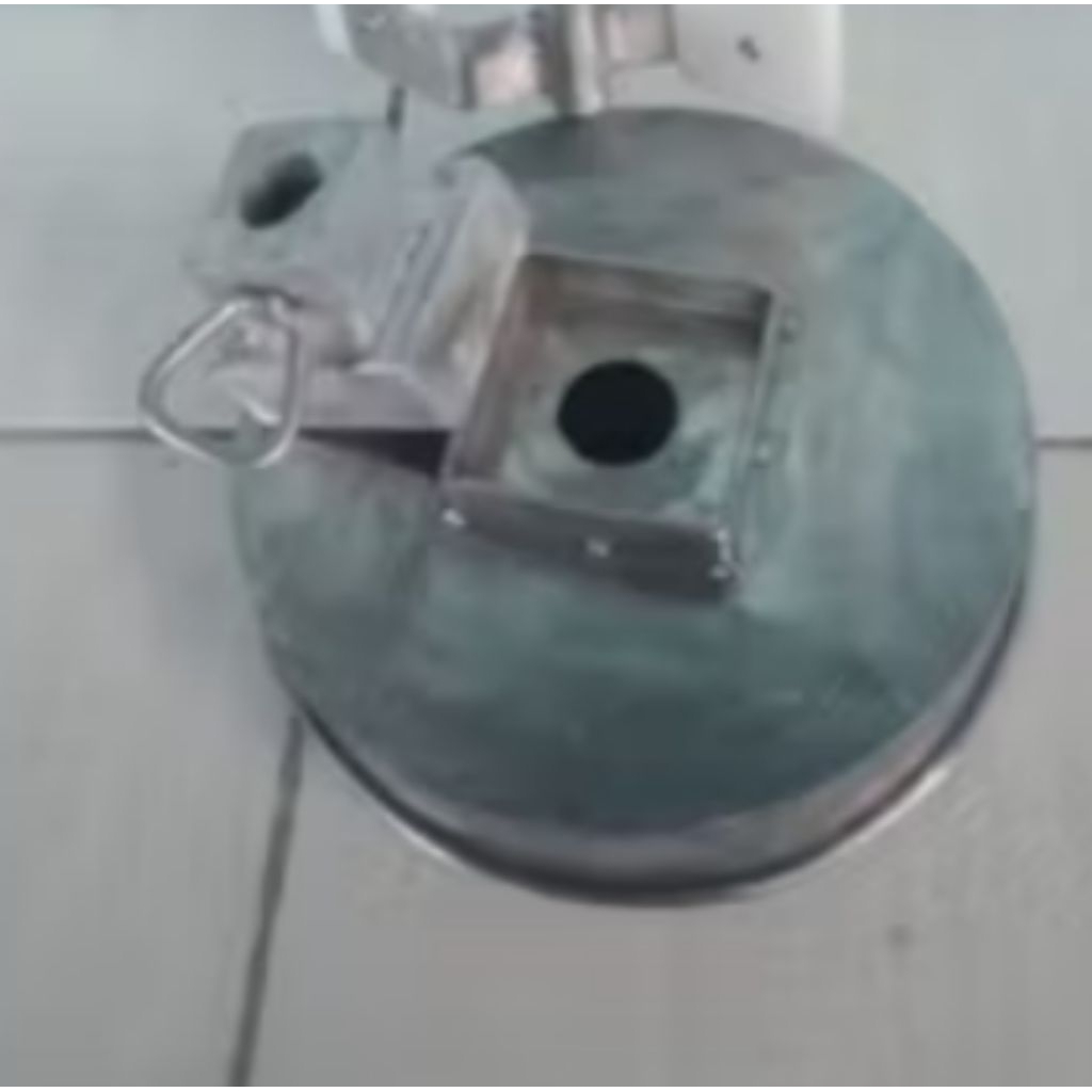 Tutup + Pengunci Untuk Pengaduk Mesin Es Puter